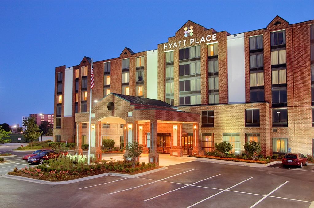 Hyatt Place Sterling Dulles Airport North Exterior photo